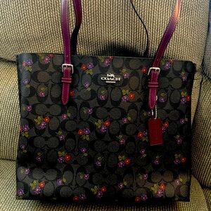 Coach Signature Country Floral Mollie Tote.  NWT.
